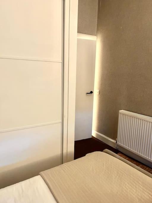 Large 2 Bedroom, Ground Floor Flat, Close To City Эдинбург Экстерьер фото