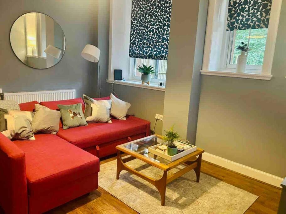 Large 2 Bedroom, Ground Floor Flat, Close To City Эдинбург Экстерьер фото